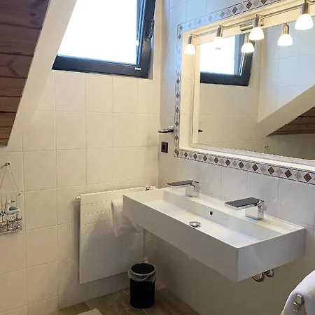 Дом отдыха Luxus-landhaus Im Schwarzwald/baiersbronn Mit Pool