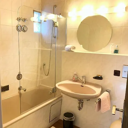 Luxus-landhaus Im Schwarzwald/baiersbronn Mit Pool Байрсброн