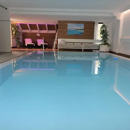 Luxus-landhaus Im Schwarzwald/baiersbronn Mit Pool